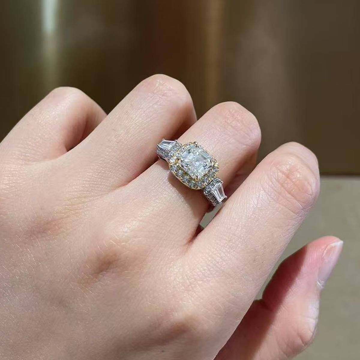 阿斯切割女戒S925银镀白金定制选款主石莫桑钻2.0ct/副石高碳钻